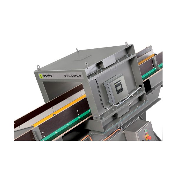 Splitable metal detector for installation on conveyor belts and