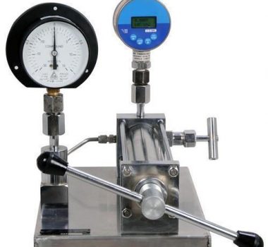 Hydraulic Pressure Comparator